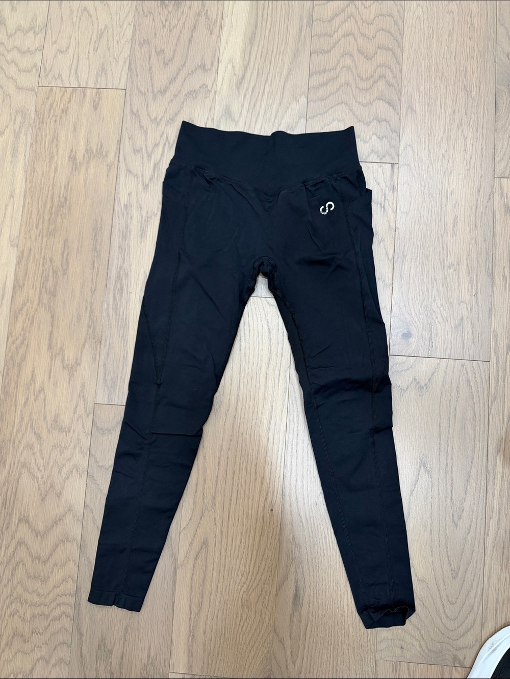 Black Women's High-Waist Performance Leggings with Side Pocket